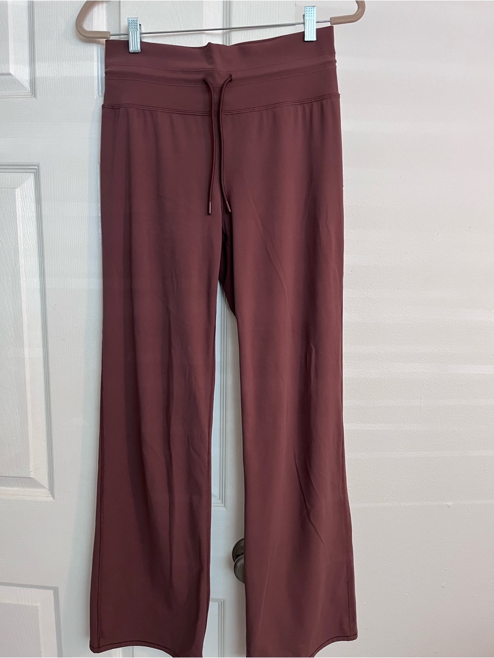 Vuori Performance Pants in Dusty Rose
